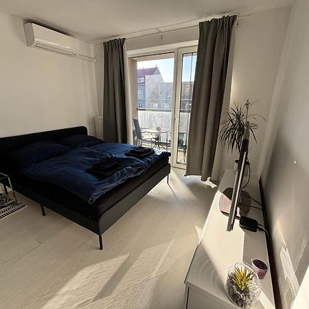 New Studio, Central Location! บราติสลาวา ภายนอก รูปภาพ