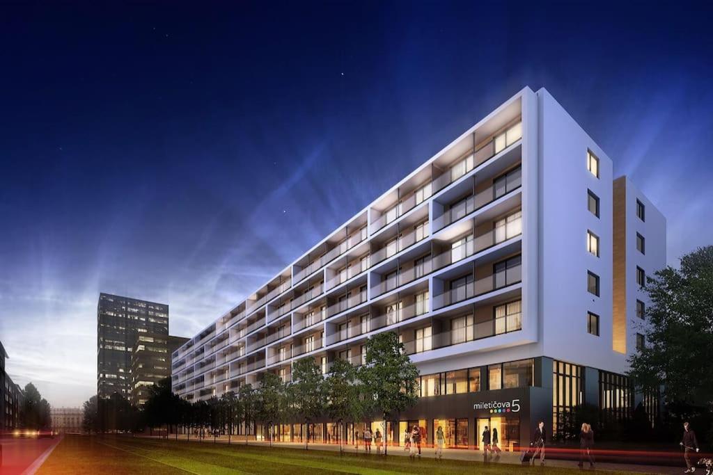 New Studio, Central Location! บราติสลาวา ภายนอก รูปภาพ